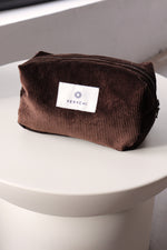 ДЖИНСОВ НЕСЕСЕР ЗА ГРИМОВЕ