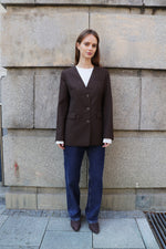 КАФЯВ ЕДНОРЕДЕН БЛЕЙЗЪР БЕЗ РЕВЕР