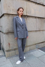 ПАНТАЛОН С БАСТИ В СИВО РАЙЕ