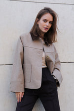 БЕЖОВО КЪСО ВЪЛНЕНО ЯКЕ