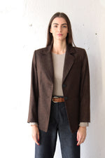 ЕДНОРЕДЕН БЛЕЙЗЪР ОТ КОСТЮМ