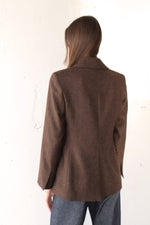 ЕДНОРЕДЕН БЛЕЙЗЪР ОТ КОСТЮМ